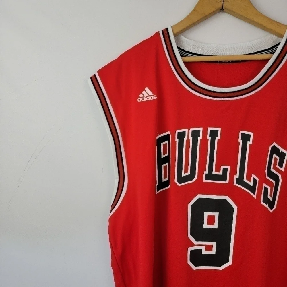 Chicago Bulls Mens #9 Jersey